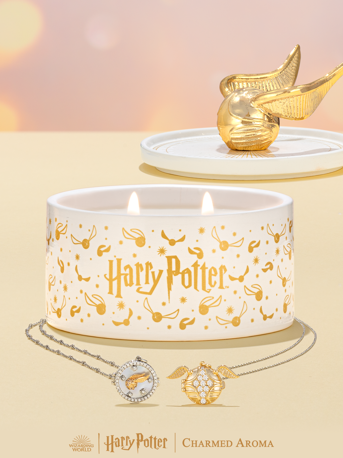 Harry Potterª Golden Snitch Candle + Jewelry Tray - Golden Snitch Locket Collection