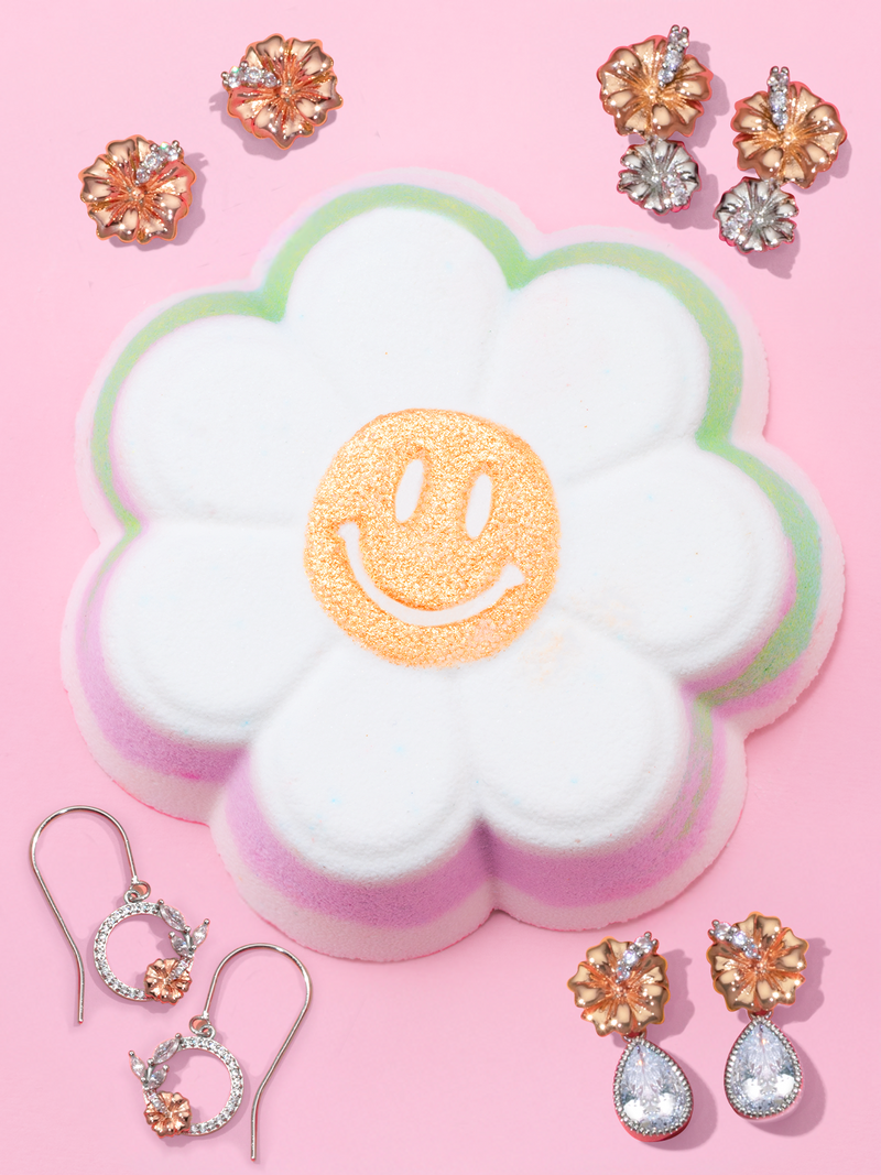 Daisy Bath Bomb - Floral Earring Collection